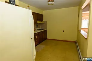 510 Liberty Ave, Jersey City, NJ 07307 - Photo 14