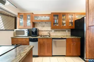 101 State Rt 5 302, Edgewater, NJ 07020 - Photo 6