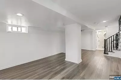 24-09 Raphael Street, Fair Lawn, NJ 07410 - Photo 18