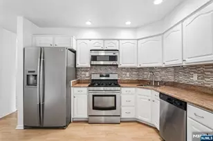 304 Heights Dr 3, Haledon, NJ 07508 - Photo 8