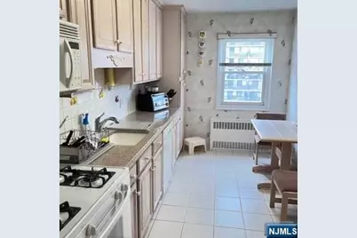 280 Prospect Avenue 11 E #11 E, Hackensack, NJ 07601 - Photo 10