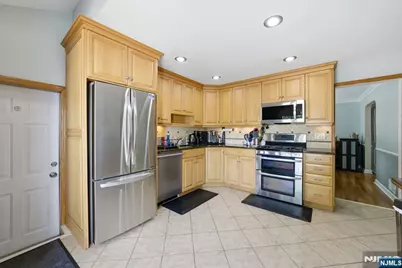 46 Oakley Terrace, Nutley, NJ 07110 - Photo 8