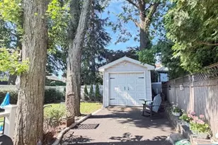 262 Windsor Rd, Wood Ridge, NJ 07075 - Photo 18