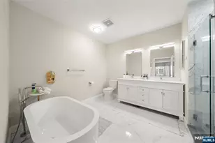 250 The Promenade, Edgewater, NJ 07020 - Photo 14