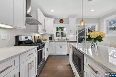 54 Van Riper Avenue, Rutherford, NJ 07070 - Photo 18