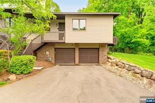 23 Peach Hill Ct, Ramsey, NJ 07446 - Photo 2