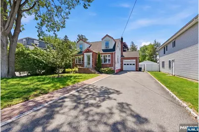 319 E Madison Avenue, Dumont, NJ 07628 - Photo 24