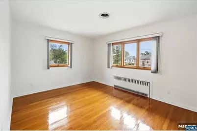 535 Summit, Englewood Cliffs, NJ 07632 - Photo 22