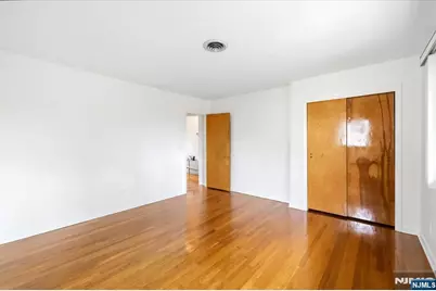 535 Summit, Englewood Cliffs, NJ 07632 - Photo 16