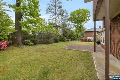 535 Summit, Englewood Cliffs, NJ 07632 - Photo 30