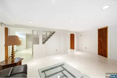 535 Summit, Englewood Cliffs, NJ 07632 - Photo 26