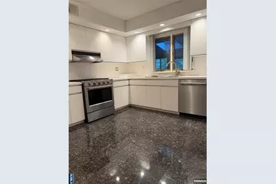 535 Summit, Englewood Cliffs, NJ 07632 - Photo 4
