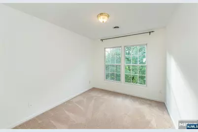 91 Roseland Avenue C4 #C4, Caldwell, NJ 07006 - Photo 16