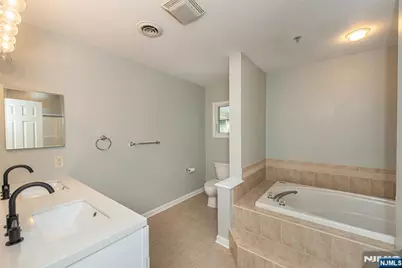 91 Roseland Avenue C4 #C4, Caldwell, NJ 07006 - Photo 14