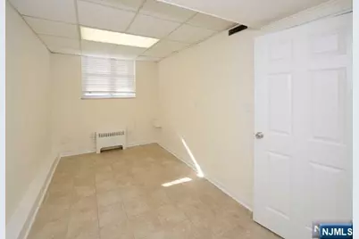 89 W Ridgewood Avenue, Ridgewood, NJ 07450 - Photo 8