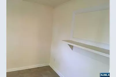 89 W Ridgewood Avenue, Ridgewood, NJ 07450 - Photo 4