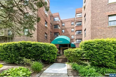 2335 Hudson Terrace D6 #D6, Fort Lee, NJ 07024 - Photo 14