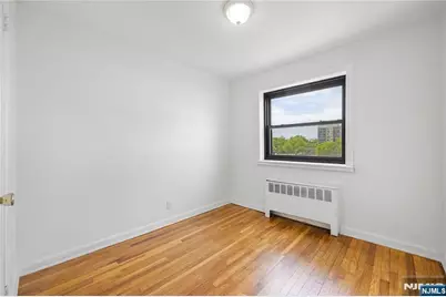 2335 Hudson Terrace D6 #D6, Fort Lee, NJ 07024 - Photo 10