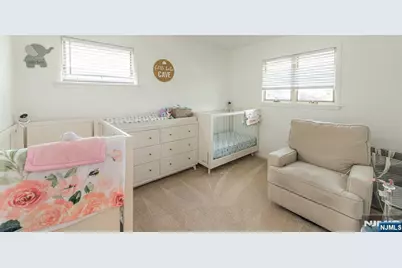 319 Winifred Drive, Totowa, NJ 07512 - Photo 10