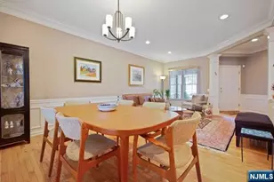 47 Mulberry Ct, Paramus, NJ 07652 - Photo 10