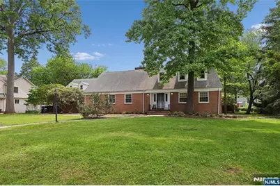 1271 Alicia Avenue, Teaneck Township, NJ 07666 - Photo 2