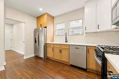 218 Ampere Parkway, Bloomfield, NJ 07003 - Photo 10