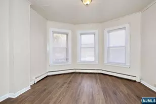 68 Mohawk Ave 2nd Fl, Hawthorne, NJ 07506 - Photo 8