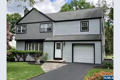 701 Sunderland Road, Teaneck Township, NJ 07666 - Photo 2