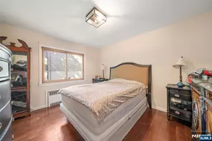 553 Ray Ave, Ridgefield, NJ 07657 - Photo 12