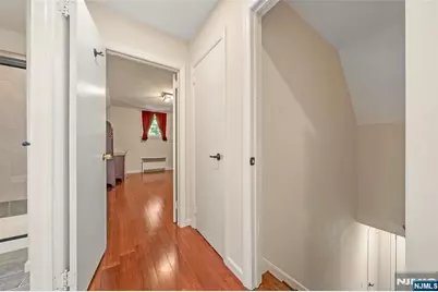 553 Ray Avenue, Ridgefield, NJ 07657 - Photo 18