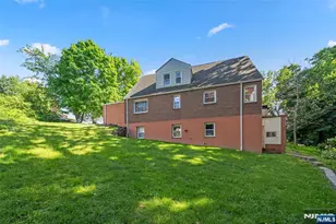 553 Ray Ave, Ridgefield, NJ 07657 - Photo 26