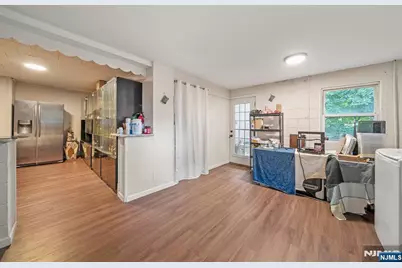 553 Ray Avenue, Ridgefield, NJ 07657 - Photo 22