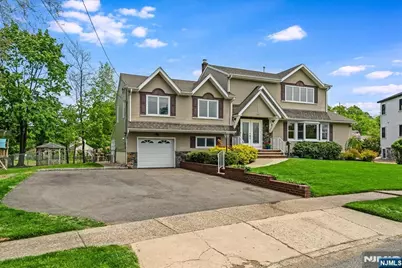 670 Swathmore Lane, Paramus, NJ 07652 - Photo 2