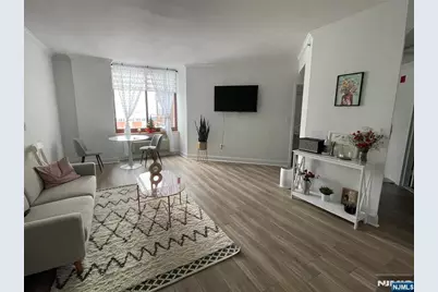 100 Old Palisade Road 2716 #2716, Fort Lee, NJ 07024 - Photo 2
