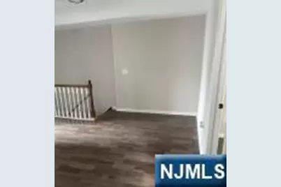 108 Peabody Place, Newark, NJ 07104 - Photo 4