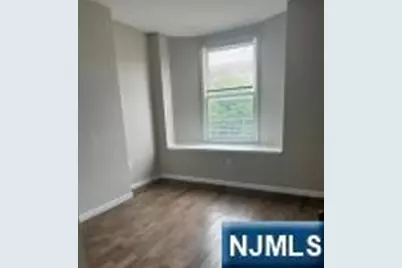 108 Peabody Place, Newark, NJ 07104 - Photo 8