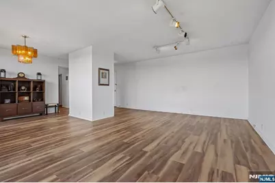 3 Horizon Road 1021 #1021, Fort Lee, NJ 07024 - Photo 4