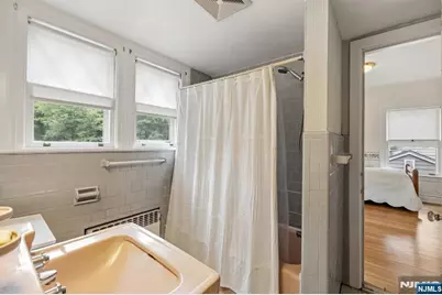 164 S Highwood Avenue, Glen Rock, NJ 07452 - Photo 20