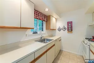309 Mark Twain Way, Mahwah, NJ 07430 - Photo 6