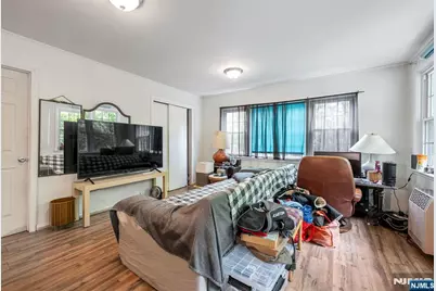 596 Wyckoff Avenue, Mahwah, NJ 07430 - Photo 16