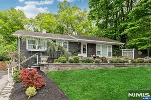 596 Wyckoff Ave, Mahwah, NJ 07430 - Photo 1