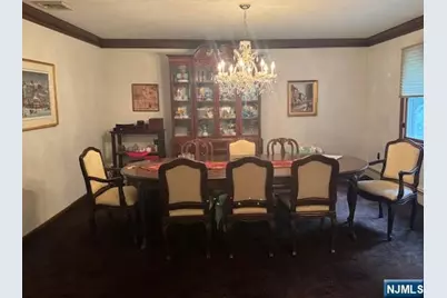 554 Huckleberry Lane, Franklin Lakes, NJ 07417 - Photo 2