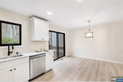 11196 Dell Place 196 #196, Stanhope, NJ 07874 - Photo 14