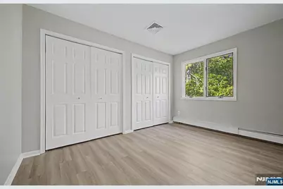 22 Flynn Place, Wayne, NJ 07470 - Photo 6