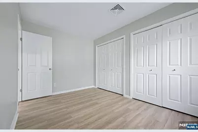 22 Flynn Place, Wayne, NJ 07470 - Photo 8