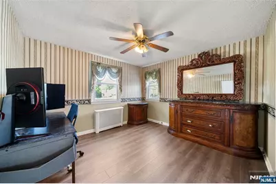 32-06 Rosalie Street, Fair Lawn, NJ 07410 - Photo 8