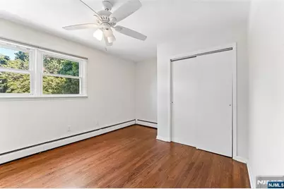 42 Ridgewood Avenue, Paramus, NJ 07652 - Photo 16