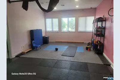 435-437 Hollywood Avenue 11 #11, Fairfield, NJ 07004 - Photo 6