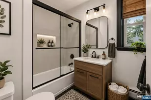 366 7th Ave, Newark, NJ 07107 - Photo 28