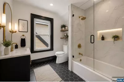 366 7th Avenue, Newark, NJ 07107 - Photo 38